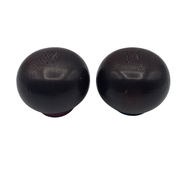 Vintage Wooden Yosemite Salt & Pepper Shakers Handcrafted Rounded Design - Picture 1 of 4
